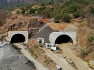 रत्नागिरी : कशेडी बोगद्यातील एक लेन गणेशोत्सवापर्यंत सुरू करण्यात येणार