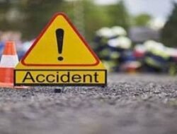 खेड : जगबुडी पुलावर दुचाकी अपघातात 3 जखमी
