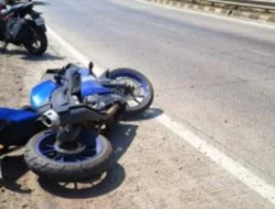 चिपळूण : कामथे घाटात दुचाकीचा भीषण अपघात; तरुण जागीच ठार