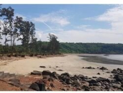 पावस : गणेशगुळे समुद्रकिनारी आढळला मृतदेह, पोलिसांकडून ओळख पटविण्याचे काम सुरू