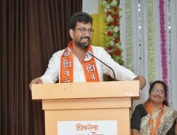 दापोली : ठाकरे सेनेचे उमेदवार अमोल कीर्तीकर यांच्या दापोलीतील बंगल्यावर ईडी अधिकाऱ्यांची धाड