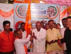 दापोली : योगेश कदमांना धक्का, शंकर साळवींचा ठाकरे गटात प्रवेश