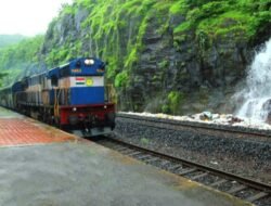 कोकण : मुंबई- मंगळूरु एक्सप्रेस धावणार दीड तास उशिराने