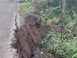 दापोली : जामगे धरणा नजिक रस्ता खचला, सार्वजनिक बांधकाम विभागाकडून वाहतुकीस मार्ग बंद