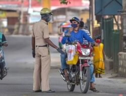 रत्नागिरी : दुचाकीवरील दोघांनाही हेल्मेटसक्ती