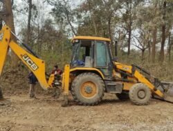 खेड : काडवली-गजवाडी येथून जेसीबी मशिन लंपास