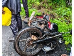 खेड : रिक्षा-दुचाकीचा भीषण अपघात दोघे गंभीर जखमी