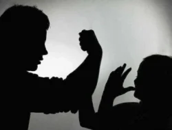 चिपळूण : पोलीस ठाण्यासमोरच महिलेला मारहाण