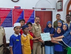 दापोली : यु.के.पब्लिक स्कूल,दापोलीच्या विद्यार्थ्यांचा ‘हर घर तिरंगा’ अंतर्गत अनोखा उपक्रम