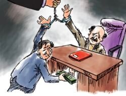 रत्नागिरी : कनेक्शन दापोली, दोन बड्या अधिकाऱ्यांसह शिपाई लाचलुचपतच्या जाळ्यात,दापोली पंचायत समिती लेखापरीक्षणातील प्रलंबित मुद्दे निकाली काढण्यासाठी डील