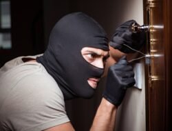 रत्नागिरी : इलेक्ट्रिकल्स दुकानातून साडेचार लाखांची चोरी