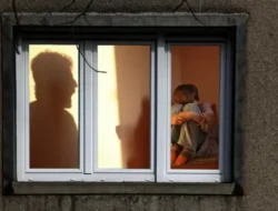 चिपळूणमध्ये पुन्हा एकदा संताप आणणारी घटना, अनेक दिवसांची ओळख कर्ज वसुलीच्या ओळखीतून अल्पवयीन मुलीवर वारंवार अत्याचार, आदित्य बनेवर गुन्हा दाखल