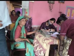 चिपळूण : वाघीवरे येथे ‘अपना सहयोग फाउंडेशन’तर्फे मोफत आरोग्य शिबिराचे आयोजन, 83 रुग्णांची तपासणी, मोफत औषधांचे वितरण