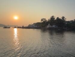 दाभोळ : जप्त मासेमारी बोटीचा 26 डिसेंबर रोजी दाभोळ धक्क्यावर लिलाव