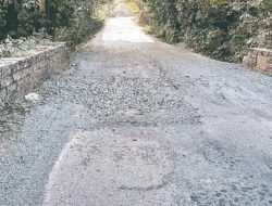 दापोली : खड्डे भरताय पण रस्त्यावरील भरलेल्या खड्ड्यांचा दर्जा तपासणार कोण?