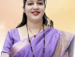 चिपळूण : ठाकरे गटाला चिपळुणात धक्का,युवती शहर संघटक डॉ.सानिका टाकळेंचा राजीनामा