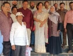 दाभोळ : दाभोळ–बुरोंडी गटातून जिल्हा परिषदेसाठी भाजपकडून स्मिता जावकर यांचा उमेदवारी अर्ज दाखल, एकाच गटातून भाजपकडून दोन अर्ज दाखल, एबी फॉर्म कुणाला? युतीबाबत संभ्रम