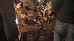 दापोलीत नववर्षाच्या पहिल्याच दिवशी कार–दुचाकीचा भीषण अपघात; 1 जखमी