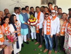 शृंगारतळी : निवडणुकीपूर्वीच राष्ट्रवादीला मोठा धक्का; गौरव वेल्हाळ यांच्यासह अनेक कार्यकर्त्यांचा शिवसेना शिंदे गटात प्रवेश