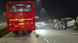 चिपळूण : मुंबई–गोवा महामार्गावर भीषण अपघात; कारची एसटी बसला समोरासमोर धडक, चालक जखमी