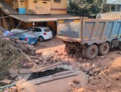 रत्नागिरी : उतारावर उभा असलेला ट्रक घुसला घरात