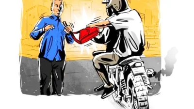 चिपळूण : पोलीस आहोत सांगून 80 वर्षीय वृद्धाला भरदिवसा लुटले