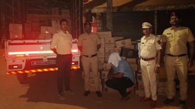 लांजा : उत्पादन शुल्कची धडक कारवाई, गोवा बनावटीचा मद्यसाठा व टेम्पोसह 23.63 लाखांचा मुद्देमाल जप्त