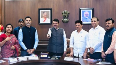 रत्नागिरी : जिल्ह्यातील मंडणगड, दापोली व खेड येथील पंचायत समितीच्या नवीन प्रशासकीय इमारतींसाठी शासनाची मंजुरी 30 कोटींच्या निधीस मंजुरी; ग्रामीण प्रशासन अधिक सक्षम करण्याचा निर्णय – राज्यमंत्री योगेश कदम