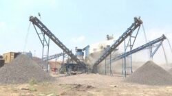 संगमेश्वर : टोन क्रशरवर उंचावरून पडल्याने कामगाराचा मृत्यू