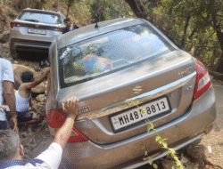 राजापूर : धूतपापेश्वर मंदिरकडे जाणाऱ्या रस्त्यावर अपघात; अरुंद मार्गाचा प्रश्न पुन्हा ऐरणीवर