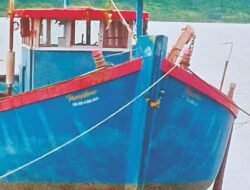 मंडणगड : ‘परमेश्वरी‌’ मच्छीमारी बोटीला अपघात, बाणकोट येथे सी-लिंकच्या पिलर्सला धडकल्याने दुर्घटना