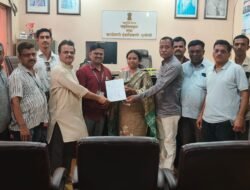 चिपळूण : दीपक भागवत यांच्यावरील हल्ल्याचा दापोलीतील पत्रकारांकडून तीव्र निषेध, हल्लेखोरांवर तात्काळ कठोर कारवाईची मागणी, अन्यथा आंदोलनाचा इशारा