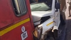 खेड : जगबुडी पुलावर एसटी बस–पिकअपची समोरासमोर धडक