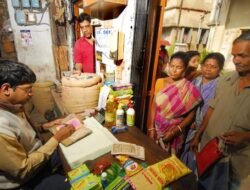 रत्नागिरी : उन्हाच्या तडाख्यात सरकारचा दिलासादायक निर्णय; एप्रिलमध्येच मिळणार तीन महिन्यांचे रेशन, एप्रिल, मे, जूनचे धान्य एकत्र वाटप