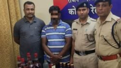 कोकण कन्या एक्सप्रेसमध्ये अवैध मद्यसाठा जप्त; परिचारक रंगेहाथ पकडला