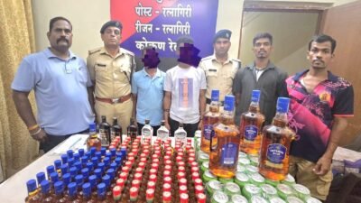 रत्नागिरी : जनशताब्दी एक्स्प्रेसमध्ये अवैध मद्य वाहतूक उघड; 191 बाटल्या जप्त, दोन प्रवासी अटकेत