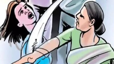 खेड : किराणा दुकानातील वादातून तरुणीला मारहाण, गुन्हा दाखल
