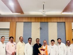 चिपळूण : उद्योजक विजय उर्फ अण्णा कदम यांचा भाजपमध्ये प्रवेश, जिल्हाध्यक्ष प्रशांत यादव आणि प्रमोद जठार यांच्या उपस्थितीत पक्षप्रवेश