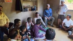 चिपळूण : वालोपे दुर्घटनेतील पीडित आग्रे कुटुंबीयांना आमदार प्रमोद जठार यांची भेट; ५० हजारांची आर्थिक मदत