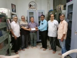 चिपळूण : विभा अरविंद ग्रंथालयास सुहास चव्हाण यांच्याकडून 11 हजार रुपयांची देणगी
