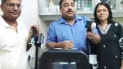 चिपळूण : स्प्रिंग क्लिनिकमध्ये आंतरराष्ट्रीय दर्जाच्या ‘पिको’ व ‘डायोड लेझर’ तंत्रज्ञानाचा शुभारंभत्वचारुग्णांना आता जागतिक दर्जाचे लेझर उपचार स्थानिक पातळीवर आणि स्थानिक शुल्कात उपलब्ध