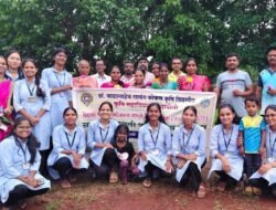दापोली : शेतातच साजरी झाली गुरु पौर्णिमा; RAWE विद्यार्थिनींकडून यजमान शेतकऱ्यांचा अनोखा सन्मान