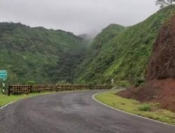रायगड : आंबेनळी घाट 31 जुलैपर्यंत पूर्णपणे वाहतुकीसाठी बंद