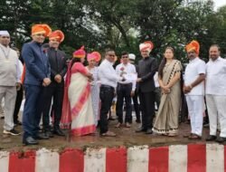 दापोली : विशेष सखोल पुनरीक्षणातील उत्कृष्ट कामगिरी, बाबू घाडीगांवकर यांचा उत्कृष्ट बीएलओ म्हणून गौरव