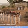 खेड : रूढी-परंपरांना छेद, पाच मुलींनी पार पाडले आईचे अंत्यसंस्कार पालांडे कुटुंबाचा पुरोगामी निर्णय; चार मुलींनी दिला खांदा, मोठ्या मुलीने दिला मुखाग्नी