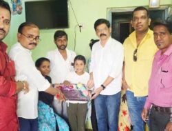 चिपळूण : आईला मगरीच्या तावडीतून वाचविणाऱ्या 10 वर्षीय स्वर्णीचा चिपळूण जर्नालिस्ट असोसिएशनकडून सत्कार