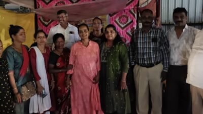 रत्नागिरी : अखेर पोलिस प्रशासनाकडून दखल, संध्या कोसुंबकर यांचे उपोषण स्थगित, विशेष पोलिस महानिरीक्षक चंद्रकिशोर मीना यांच्या निर्देशानंतर हालचाली