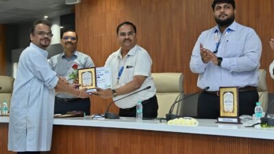 दापोली : पाणी परिषद रत्नागिरी 2026 मध्ये जलप्रेमी डॉ. प्रशांत परांजपे यांना जलसेवा गौरव पुरस्कार